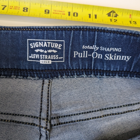 Levi's Pull On Skinny Jeans Size 33/28 - Picture 8 of 11
